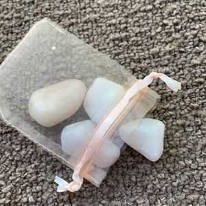 Rose quartz crystal | lot of 1